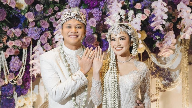 Ustaz Maulana Ingatkan Rizky Febian untuk Nafkahi Istri, Netizen