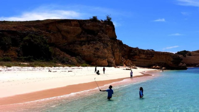 Kementerian Pariwisata dan Ekonomi Kreatif/Badan Pariwisata dan Ekonomi Kreatif