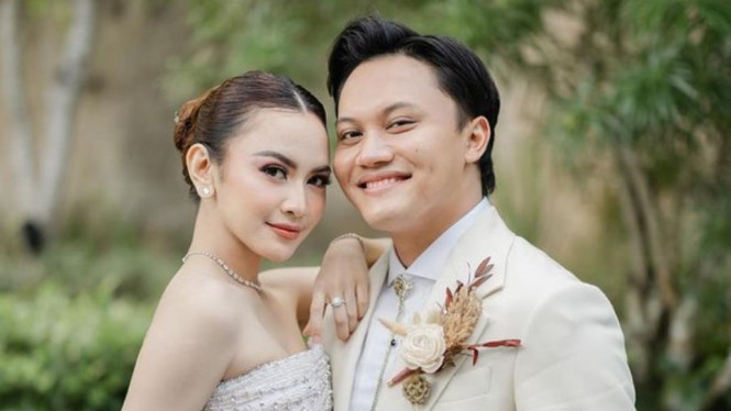 Instagram @mahaliniraharja