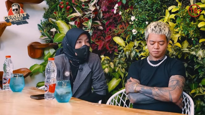 YouTube/CURHAT BANG Denny Sumargo