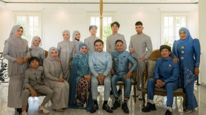 Instagram @thariqhalilintar