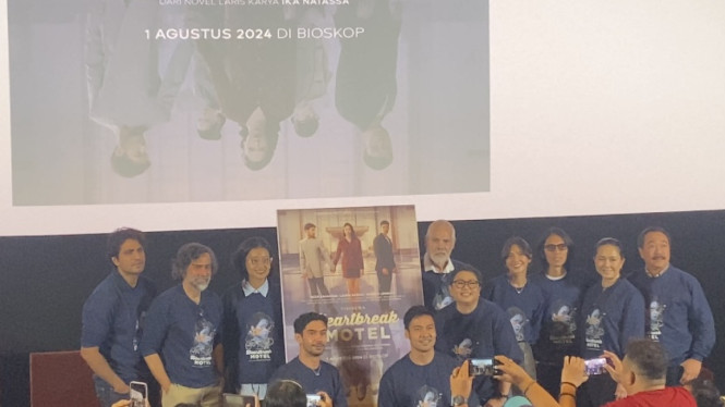 Julita Robiatul/IntipSeleb