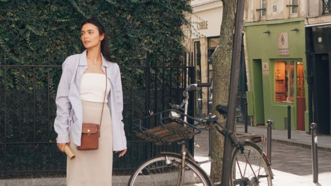 Instagram/ @amandarawles