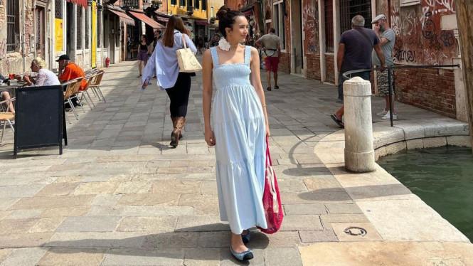 Instagram/ @bebytsabina