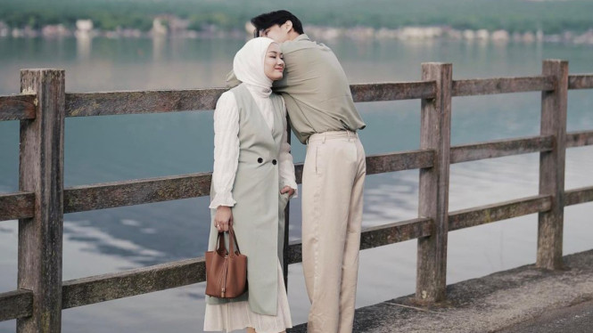 Instagram/rey_mbayang | Instagram/dindahw 