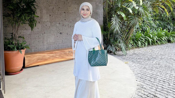 Instagram/ @kesharatuliu05