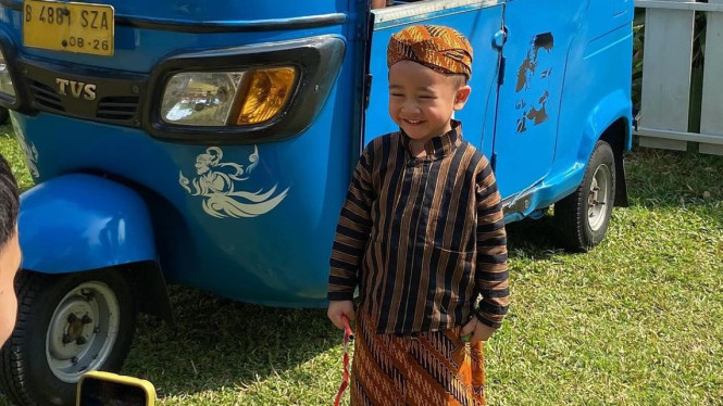 Instagram/ @raffinagita1717