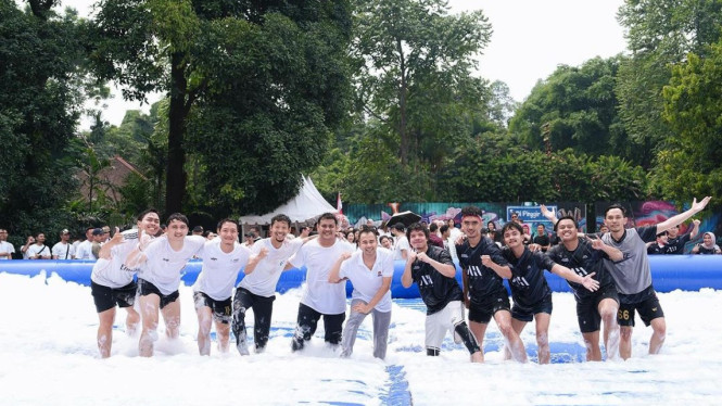 Instagram/ @raffinagita1717