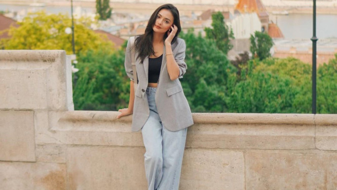 Instagram/amandarawles 