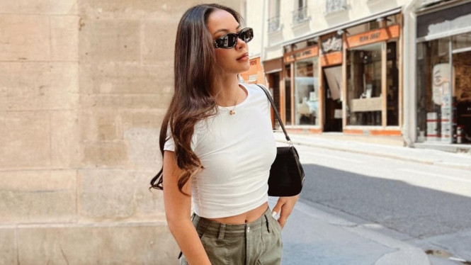 Instagram/ @alyssadaguise