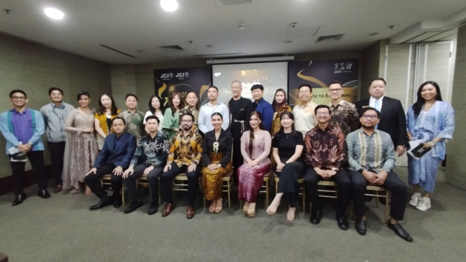 IntipSeleb/Wahyu Firmansyah