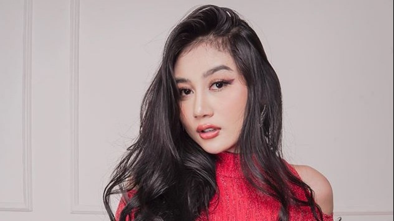 Video Bokong Pamela Safitri Hantam Mata Penonton di Papua Jadi Viral