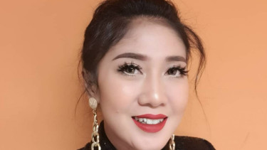 5 Biduan Penganut Kristen, Nomor 5 Paling Seksi