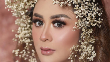 Lirik Lagu Panggil Aku Cantik - Selvi Kitty