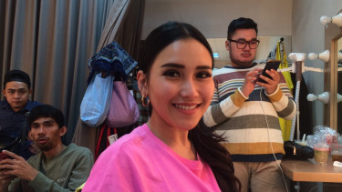 Jatuh Bangun Ayu Ting Ting di Panggung Dangdut