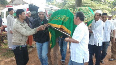 Rita Sugiarto Mengenang Jacky Zimah, Sempat Sakit Keras