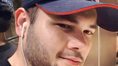 Potret Ridho Rhoma Bareng Cewek Cantik, Fans 'Hatiku Hancur'