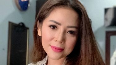 Kristina Alunkan Lagu Dangdut di Kopenhagen