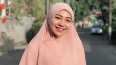 Buka Tahun 2020, Chacha 'Trio Macan' Melaksanakan Ibadah Umrah!