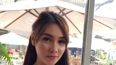 Pernah Didekati, Putri Juby Hafal Bau Badan Hotman Paris