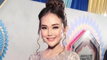 Udah Cantik, Biduan Seksi ini Punya Suara Merdu Banget!