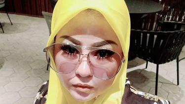 Foto Lawas, Dewinta Bahar Mendadak Sebut-sebut Ketiak