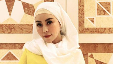 Deg-degan Corona, Kisah Pedangdut Baby Sexyola Pelesir ke Dubai
