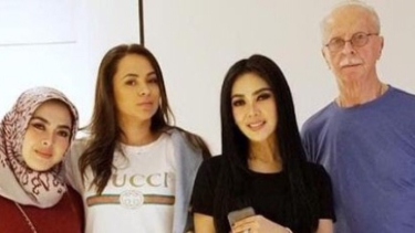Heboh, Papa Angkat Syahrini Bongkar Video Panas dan Keperawanan!