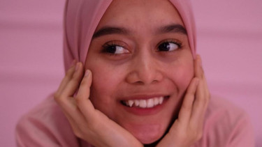 Setelah Peluk Ibu Rizki DA, kini Lesti Peluk Ibu Rizky Billar Disorot!