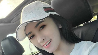 Nasib Angel Emitasari, Biduan yang Jadi Kades