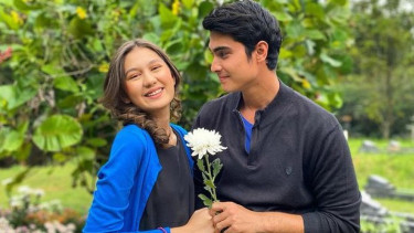 Deretan Foto Selfie Cinta Brian dan Zoe Jackson di BUKU HARIAN SEORANG