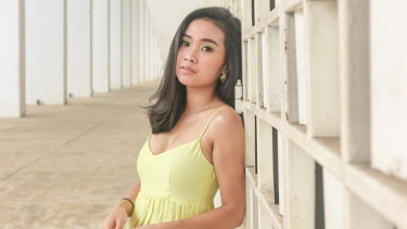Pamer Pacar Bule Hingga Ikut  Melukat, Agama Ayya Renita Disorot
