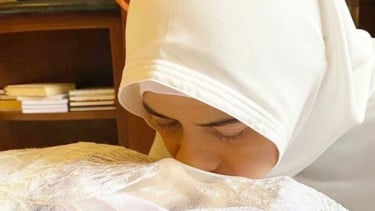 Ivo Nilakreshna Meninggal Dunia, Astri Ivo Ungkap Permintaan Ibunda