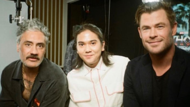 Iqbaal Pamer Foto Bareng Thor ‘Chris Hemsworth’, Netter Heboh!
