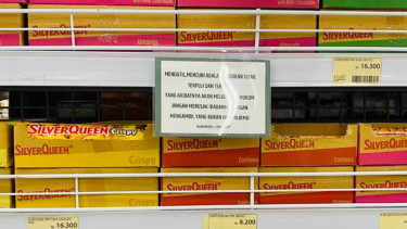 Imbas Maling Coklat, Minimarket Ini Pajang Coklat Palsu Di Etalase