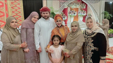 Geger! Elvy Sukaesih Hapus Unggahan Potret Momen Pernikahan Ridho Rhoma, Ini Penyebabnya