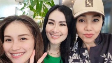 Heboh! Ayu Ting Ting Ngaku Sering Dibawelin Iis Dahlia Jadi Sorotan