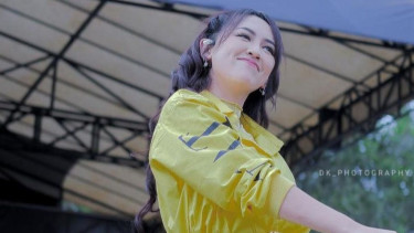 Lirik Lagu Lebu - Happy Asmara