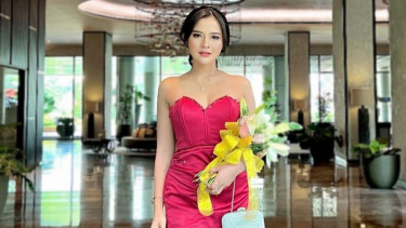 Heboh Kabar Bella Bonita Hamil Semakin Kuat Gegara Pakai Celana Putih Perutnya Baby Bump!