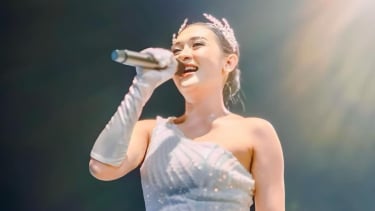 Lirik Lagu Udan Sewengi - Della Monica