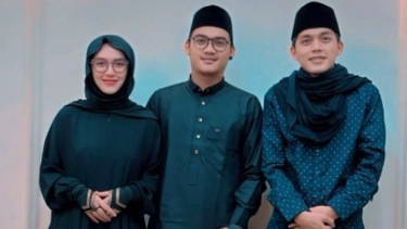 Happy Asmara dan Gilga Sahid Hadiri Pengajian Gus Iqdam, Warganet: Semoga Punya Anak Kembar