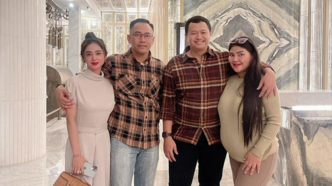 Bakal Nikah Tahun Ini, Dewi Perssik Dan Keluarga Rayakan Ulang Tahun Rully