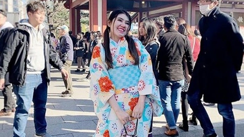 Via Vallen pakai Kimono