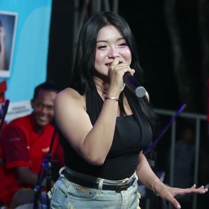 Biodata Lengkap, Profil Lili Amora Terbaru Artis Dangdut