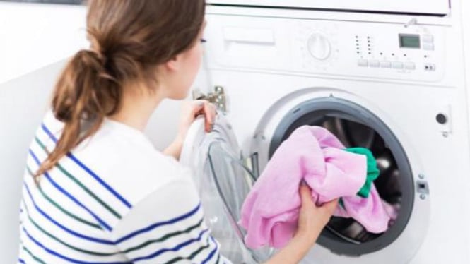 Ilustri mencuci pakaian | istockfoto