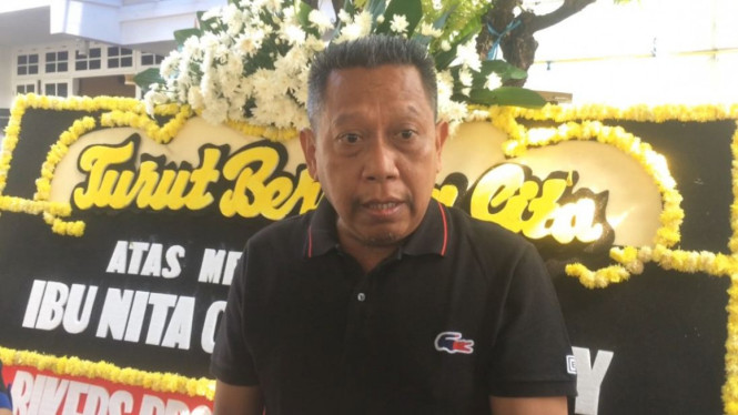 Tukul Arwana di rumah duka Indro Warkop