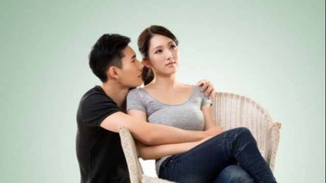 Ilustrasi cewek marah ke pacarnya.