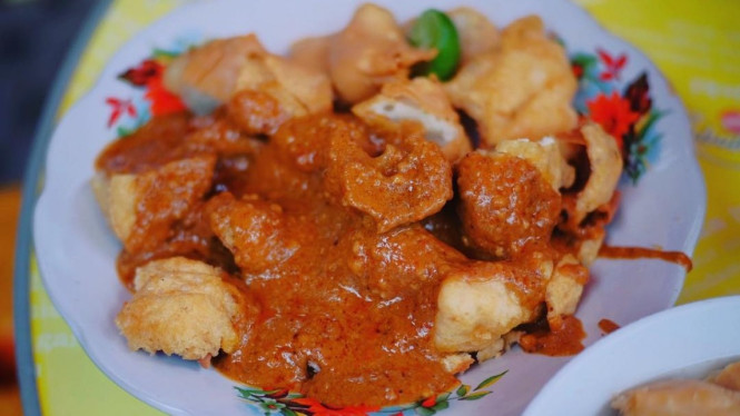 10 Batagor Paling Enak Dan Legendaris di Bandung