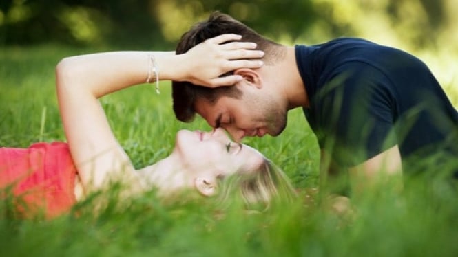 pasangan suami istri