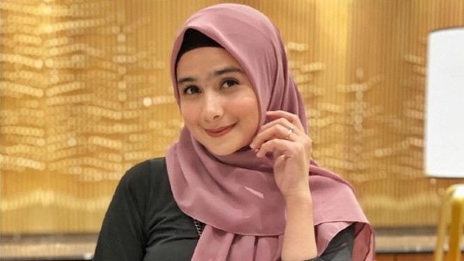 https://www.instagram.com/sonyafatmala/